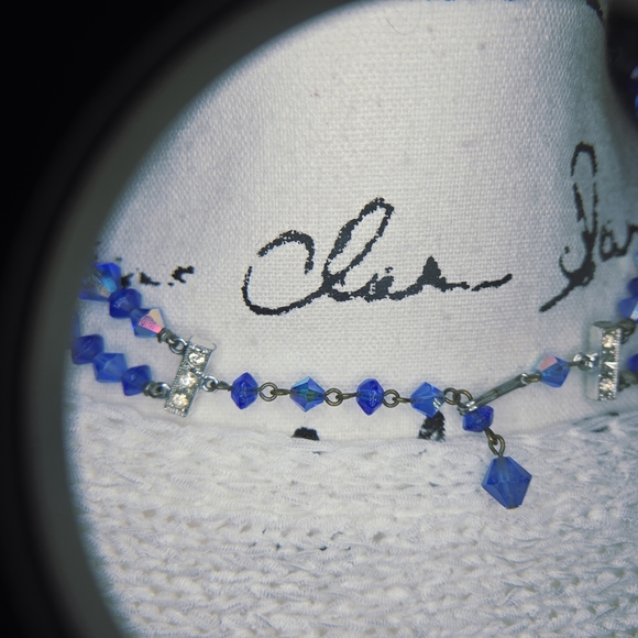 Elegant Blue Crystal Necklace - Picture 4 of 6